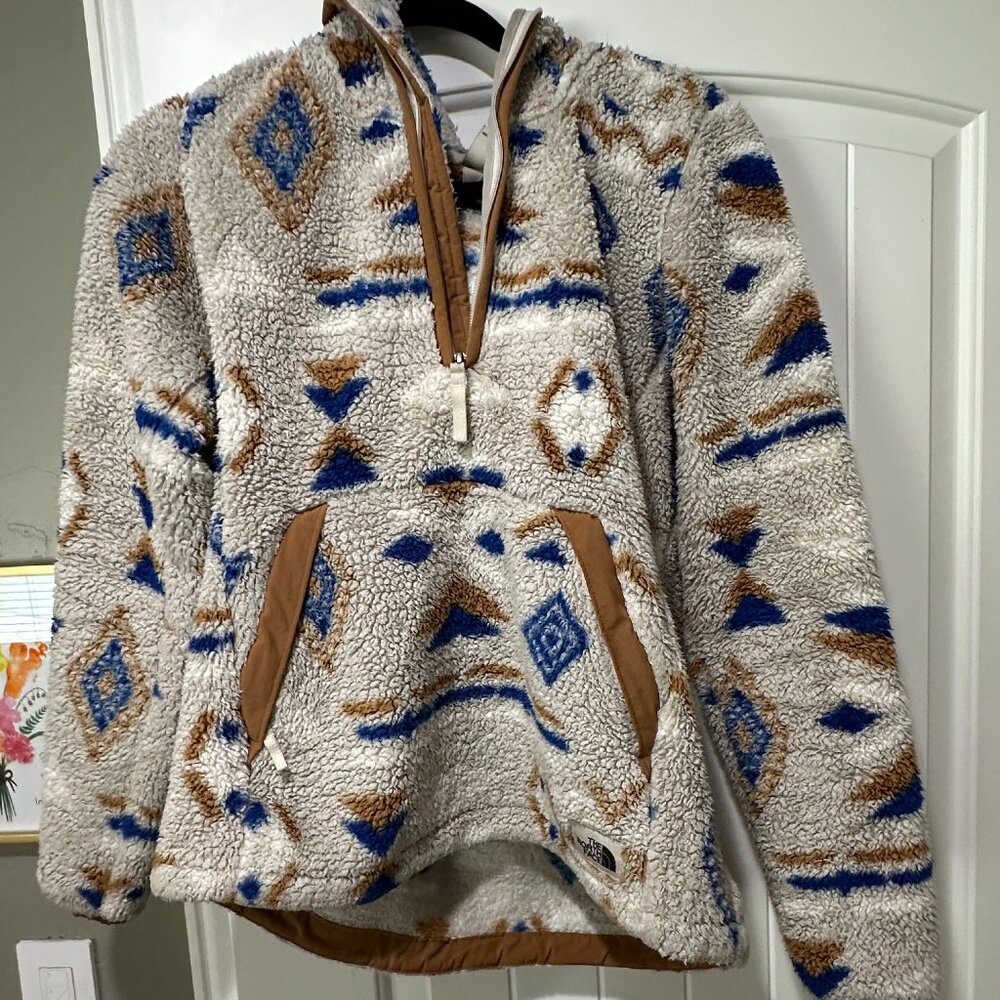 The North Face Women's Campshire 2.0 Pullover Size Small